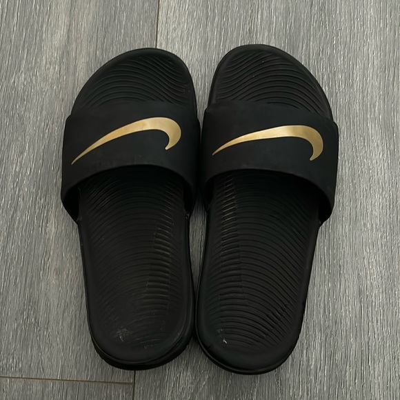 Nike Other - 🛍️ Nike, Kids 2Y Black with Logo Slides Slipons.